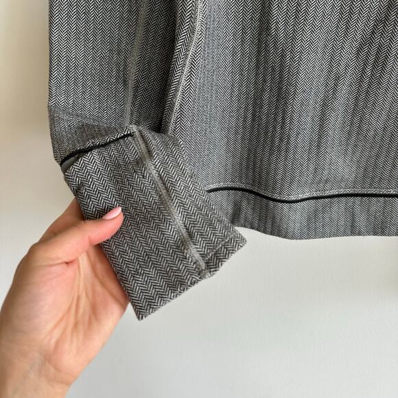 Lululemon Think Fast Long Sleeve Running Pullover 8 - Picture 7 of 7